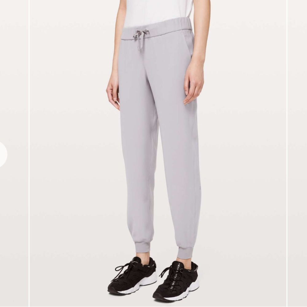 Lululemon On The Fly Jogger